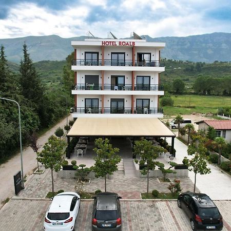 Hotel Roalb Radhimë 외부 사진