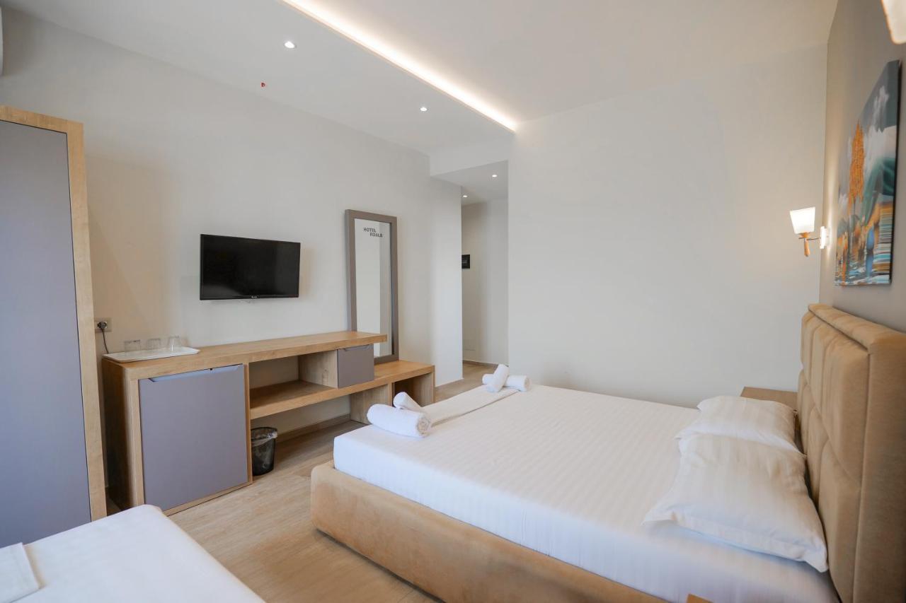 Hotel Roalb Radhimë 외부 사진